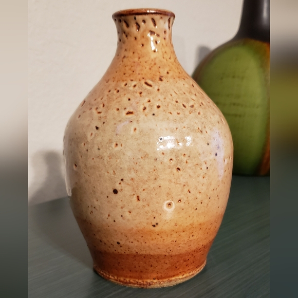 Wheelthrown Stoneware Sandy Desert Hues Speckled Glaze Vase - Picture 2 of 11